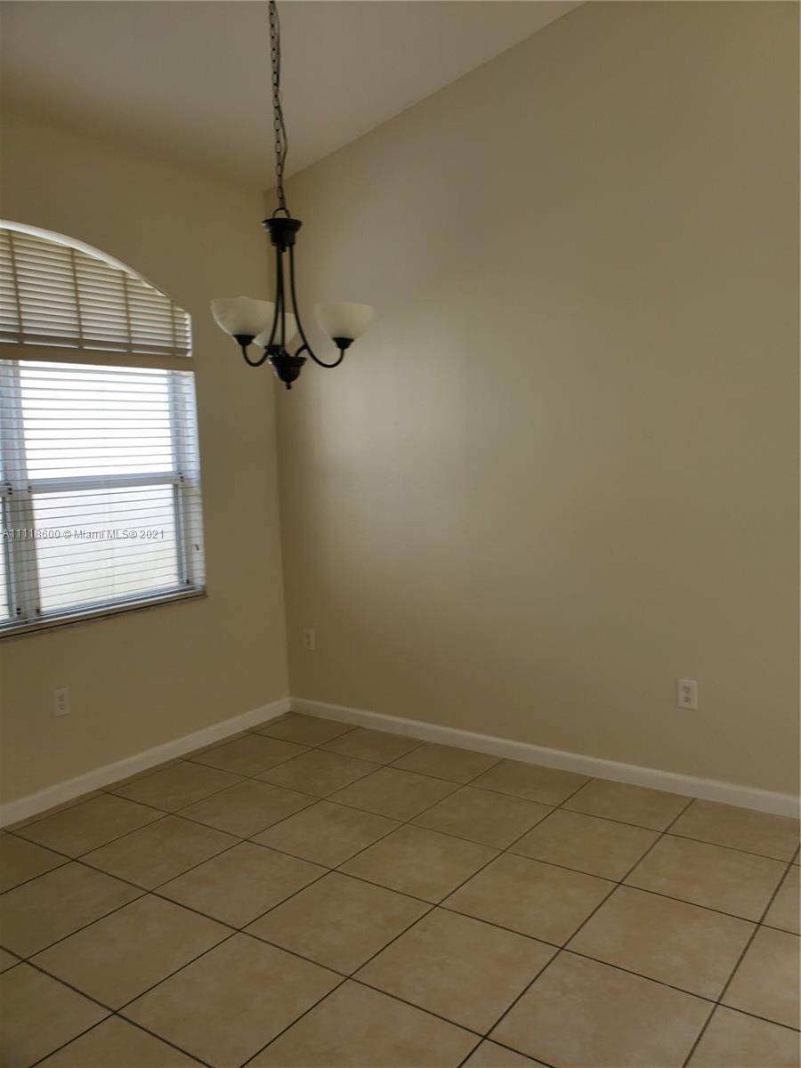 1103 Northeast 40th Road Homestead, FL 33033 - Photo 16 of 21 Gallery Image 16