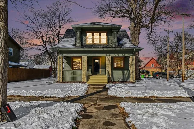 $257,500 | 315 West 4th Street, Ottawa, KS 66067