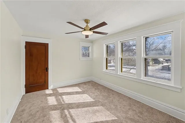 $257,500 | 315 West 4th Street, Ottawa, KS 66067