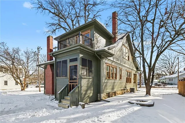 $257,500 | 315 West 4th Street, Ottawa, KS 66067