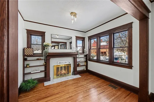 $257,500 | 315 West 4th Street, Ottawa, KS 66067