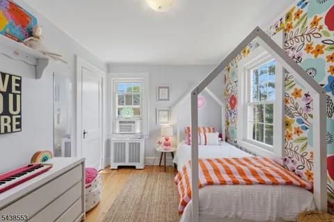 $825,000 | 154 Garfield Place, Maplewood, NJ 07040