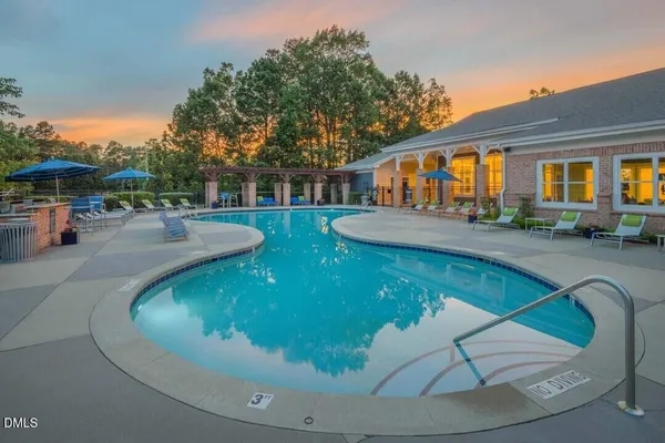 $1,650 | 200 Edinborough Drive, Unit B5, Durham, NC 27703