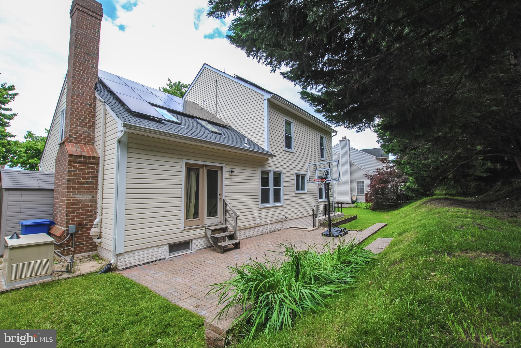 9539 Kings Grant Road Laurel, MD 20723 - Photo 4 of 28 Gallery Image 4