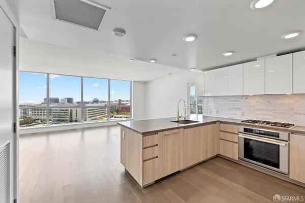 $9,100 | 738 Long Bridge Street, Unit 1400, San Francisco, CA 94158