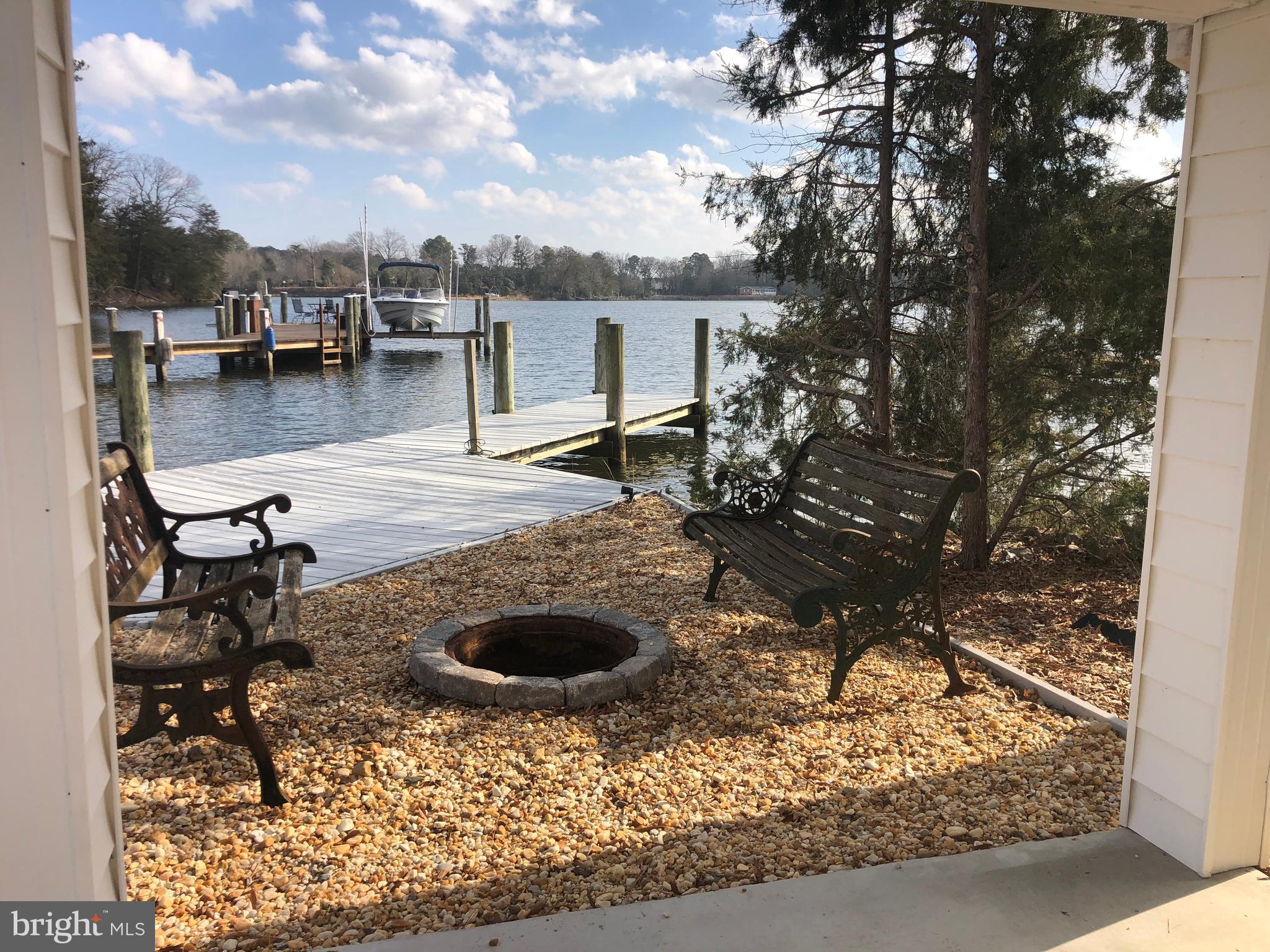 1510 South Glebe Road Montross, VA 22520 - Photo 22 of 29 Firepit by the Rivah