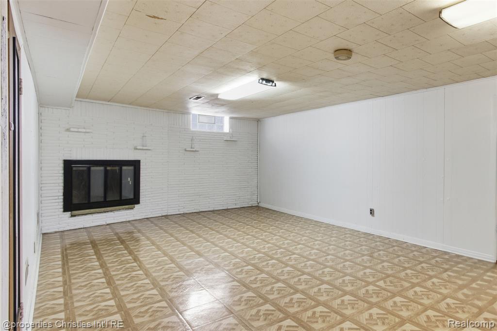 2155 Devonshire Road Bloomfield Hills, MI 48302 - Photo 19 of 29 Gallery Image 19