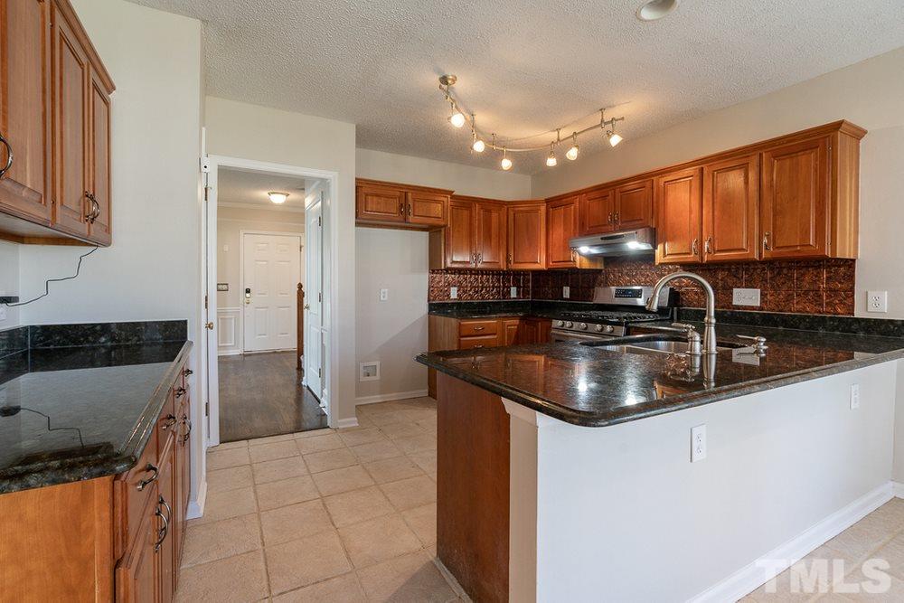 9904 Redhook Court Raleigh, NC 27617 - Photo 12 of 30 Kitchen