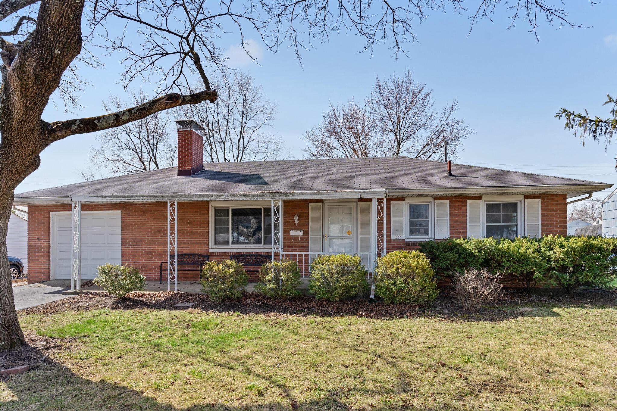 225 Darbyhurst Road Columbus, OH 43228 - Photo 31 of 31 Darbyhurst Zillow Sized-30