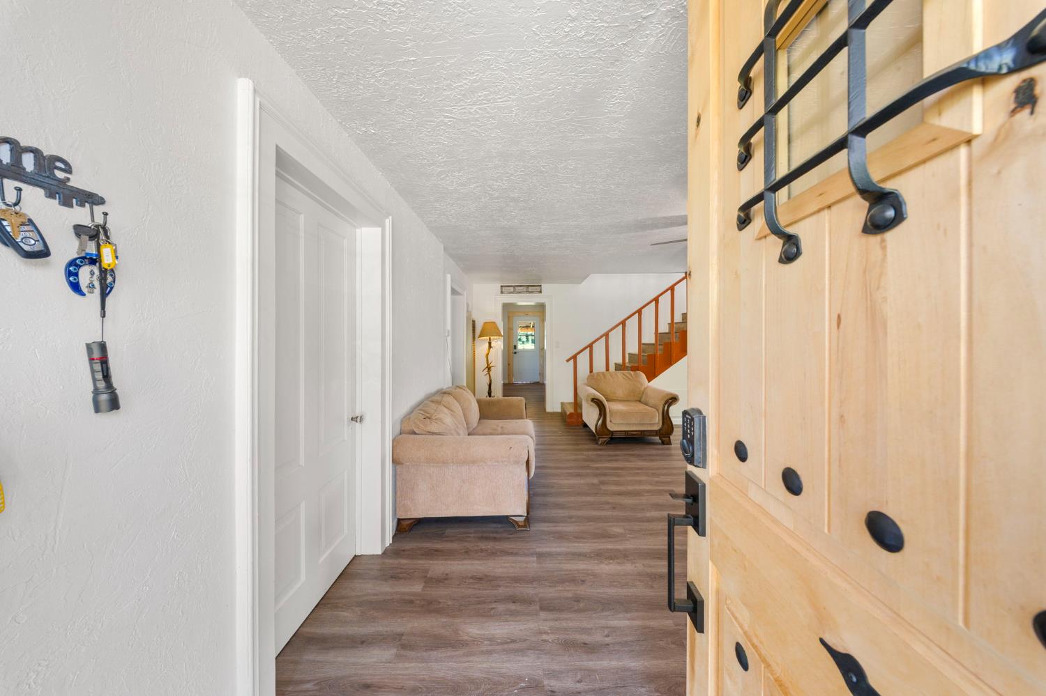 16561 Jacksonville Road Jamestown, CA 95327 - Photo 5 of 39