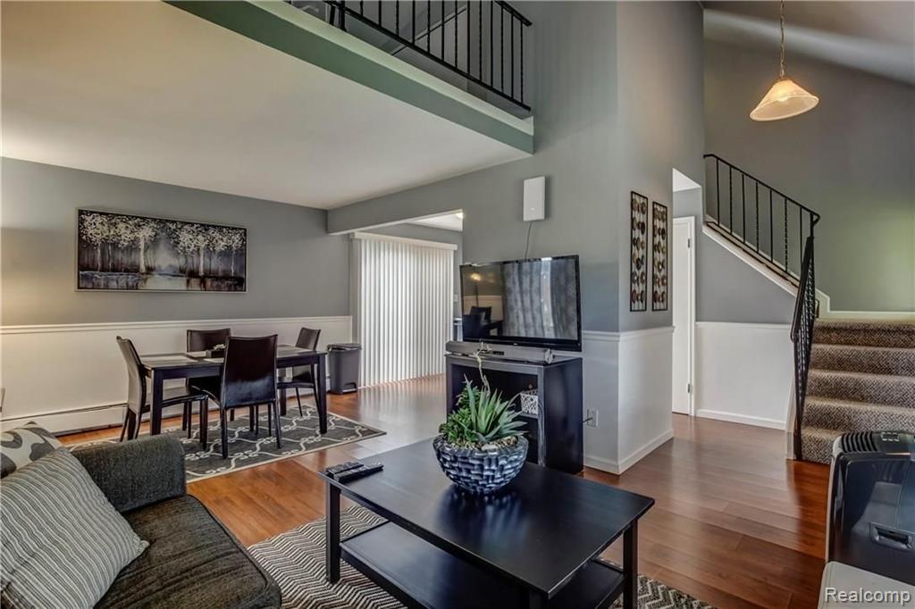 3915 Devon Road, Unit 4 Royal Oak, MI 48073 - Photo 2 of 10