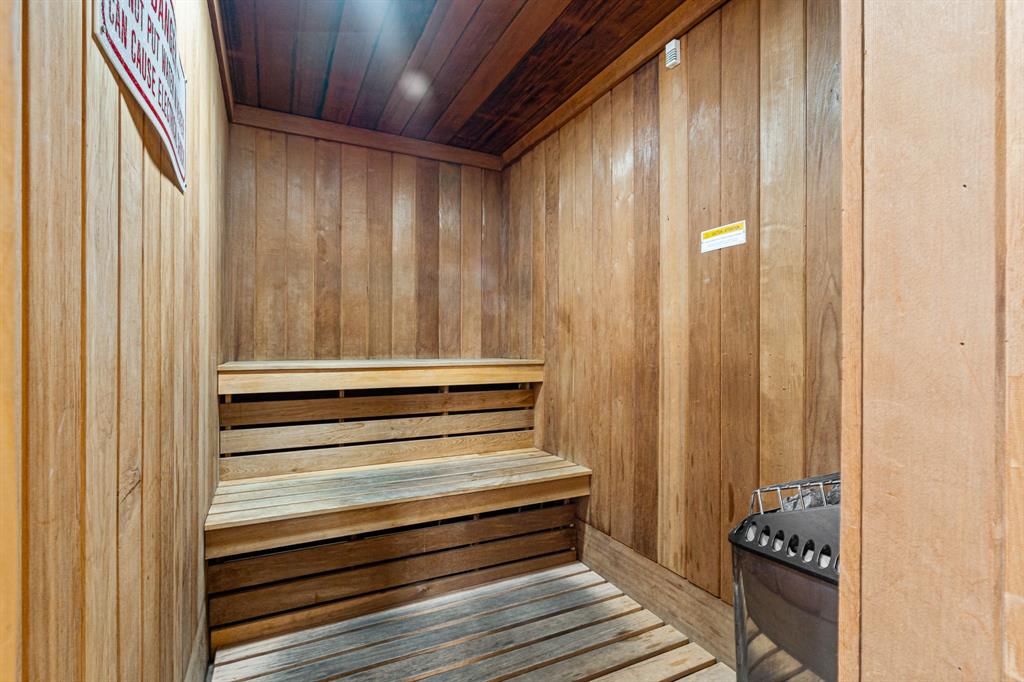 4620 West McNab Road, Unit B1 Pompano Beach, FL 33069 - Photo 32 of 36 a bathroom with a bathtub and shower