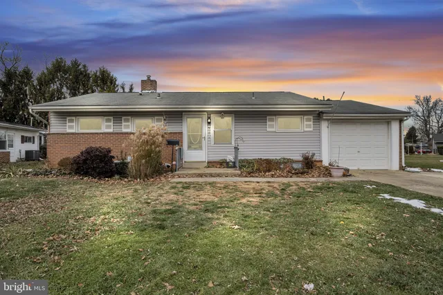 $269,900 | 517 East Coover Street, Mechanicsburg, PA 17055