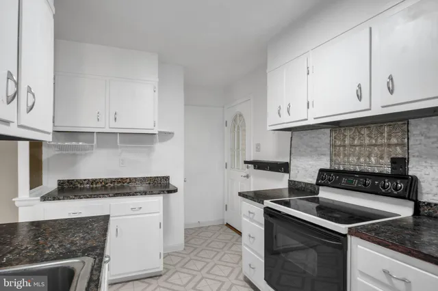 $269,900 | 517 East Coover Street, Mechanicsburg, PA 17055