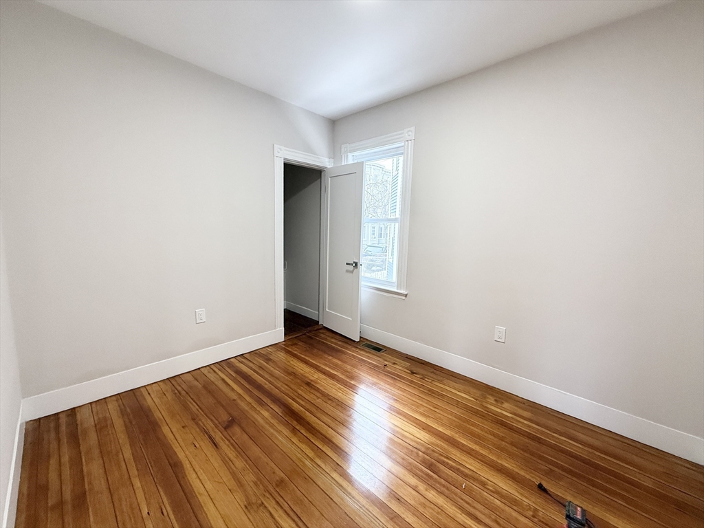 36 Raven Street, Unit 1 Boston, MA 02125 - Photo 6 of 8