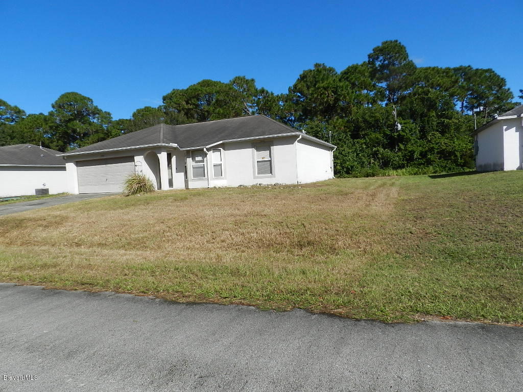 1359 Wing Road Southwest Palm Bay, FL 32908 - Photo 2 of 12 DSCN9866