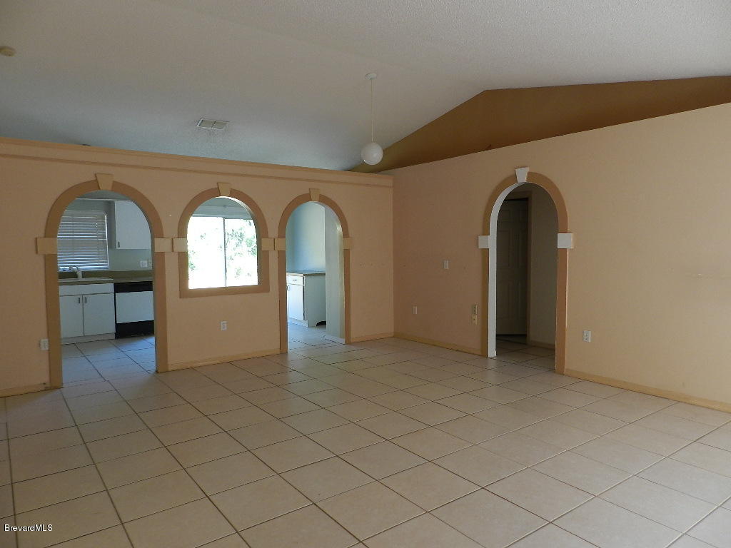 1359 Wing Road Southwest Palm Bay, FL 32908 - Photo 3 of 12 DSCN9836