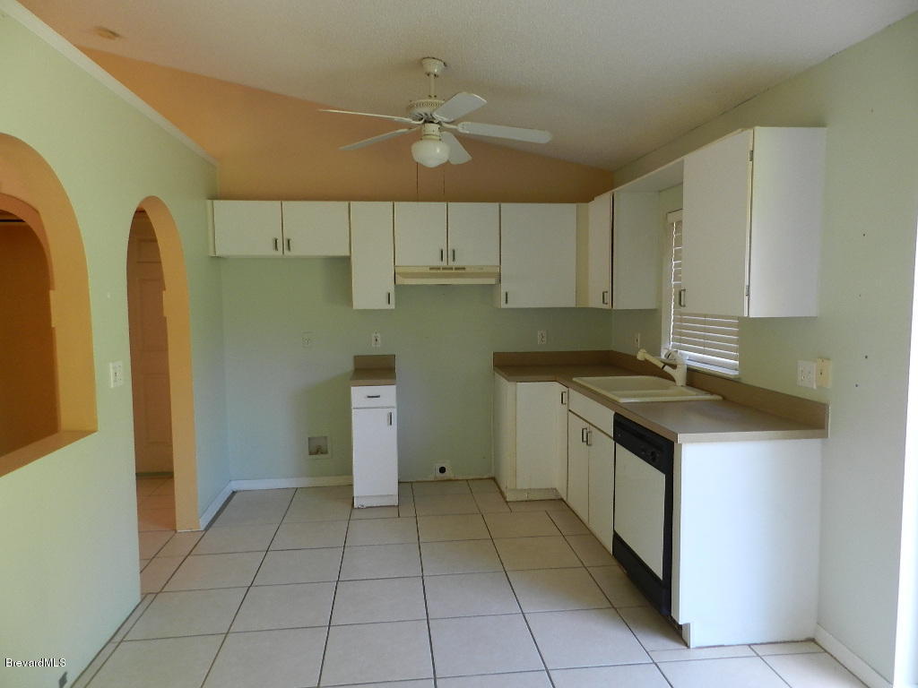 1359 Wing Road Southwest Palm Bay, FL 32908 - Photo 6 of 12 DSCN9839