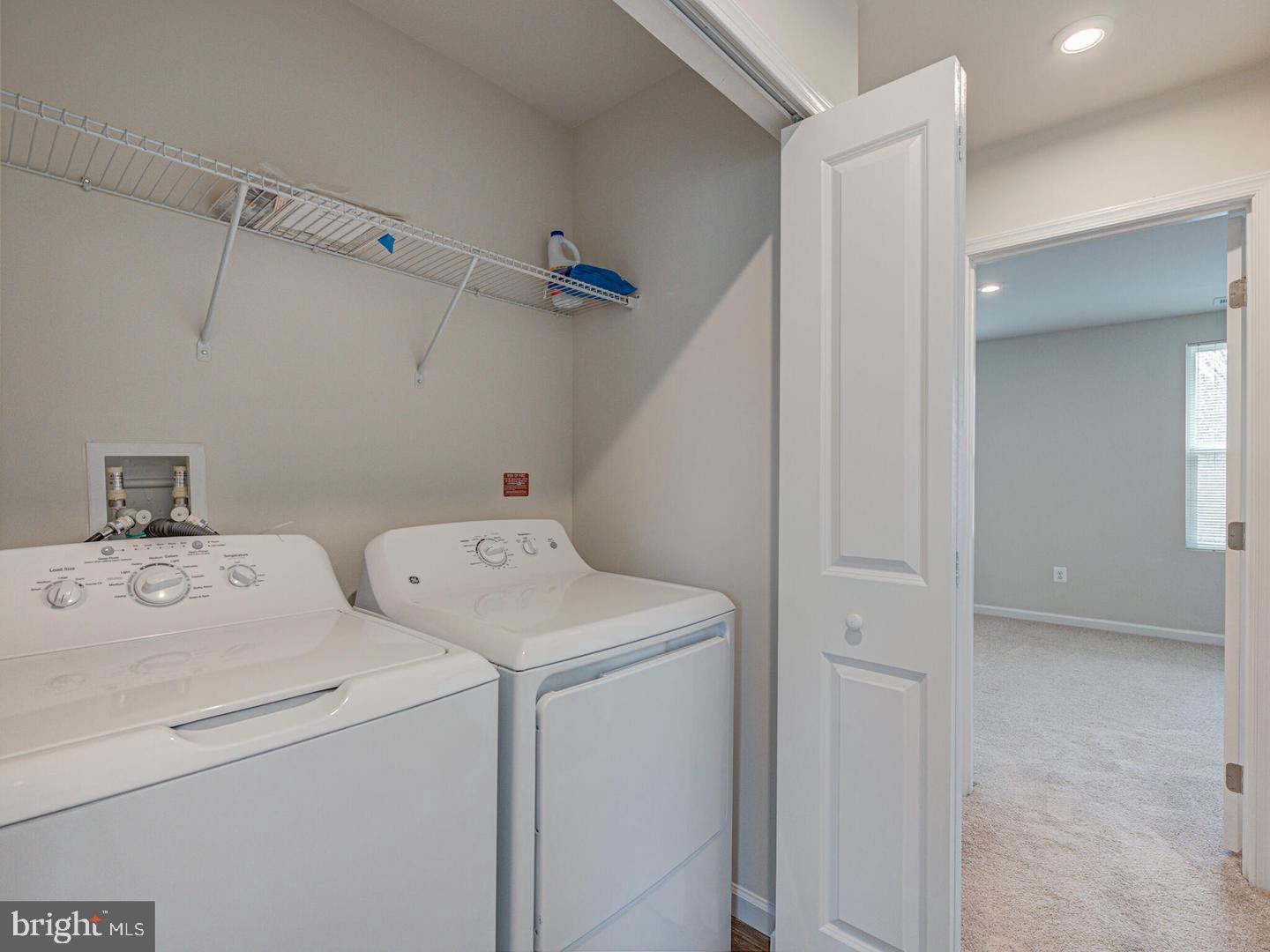 290 Sage Circle Winchester, VA 22603 - Photo 19 of 31 a utility room with dryer and washer