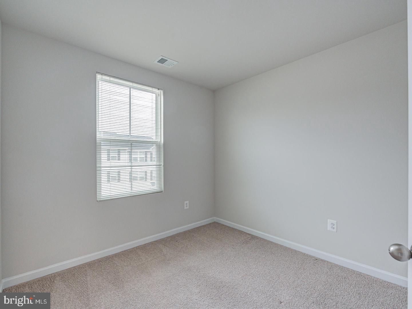 290 Sage Circle Winchester, VA 22603 - Photo 23 of 31 an empty room with a window