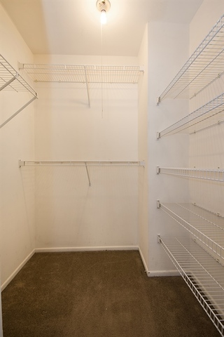 944 West Grace Street, Unit E202 Chicago, IL 60613 - Photo 6 of 10 a view of a small space