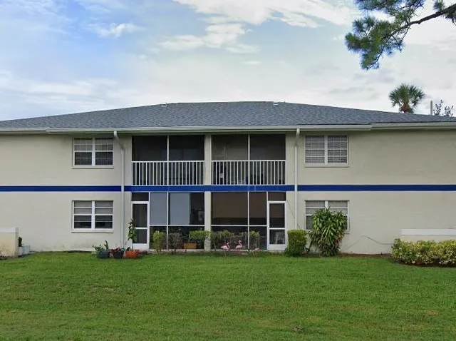$160,000 | 1505 Southeast Royal Green Circle, Unit 103, Port St. Lucie, FL 34952
