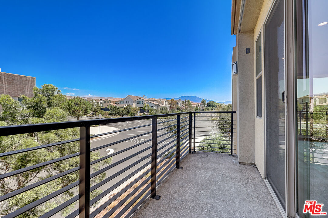 202 Paramount Irvine, CA 92618 - Photo 21 of 32 a view of balcony with furniture
