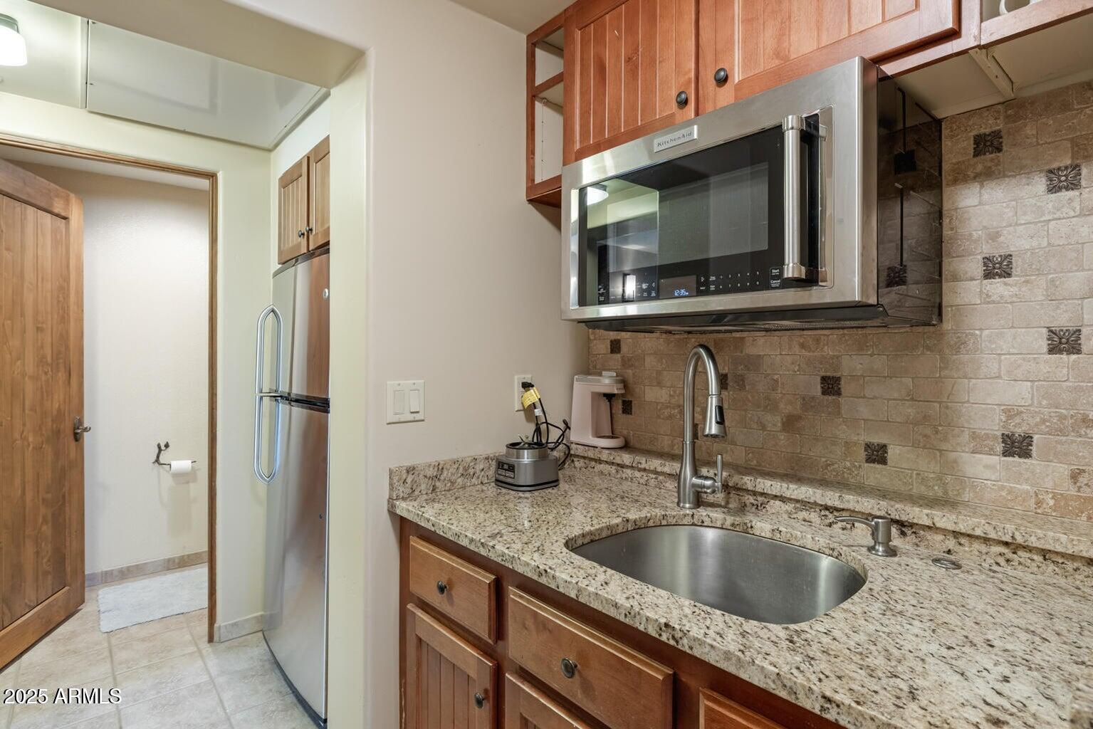 36601 Mule Train Road, Unit D16 Carefree, AZ 85377 - Photo 22 of 29 Junior suite kitchenette