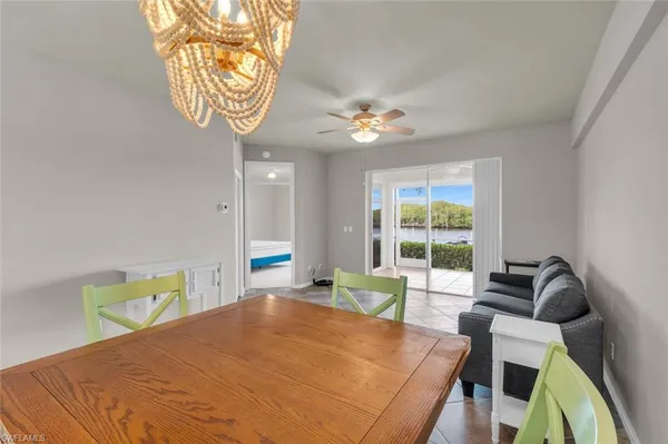 $1,695 | 242 Newport Drive, Unit 504, Naples, FL 34114