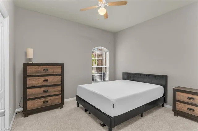 $1,895 | 242 Newport Drive, Unit 504, Naples, FL 34114