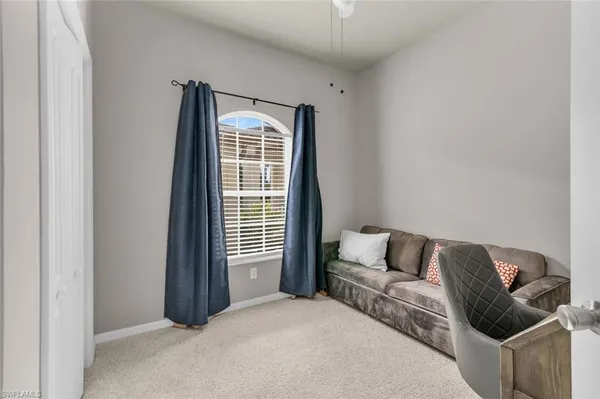 $1,695 | 242 Newport Drive, Unit 504, Naples, FL 34114