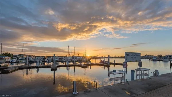 $1,695 | 242 Newport Drive, Unit 504, Naples, FL 34114