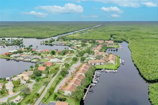 $1,695 | 242 Newport Drive, Unit 504, Naples, FL 34114