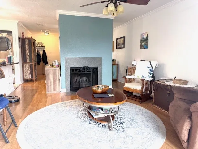 $95,000 | 418 Garland Drive, Unit 214, Lake Jackson, TX 77566