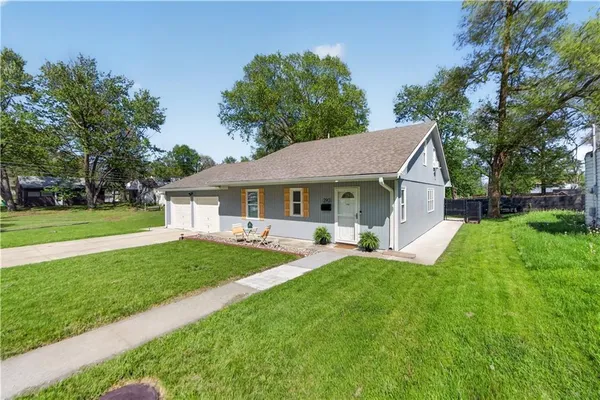 $245,000 | 2901 South 50 Street, Kansas City, KS 66106