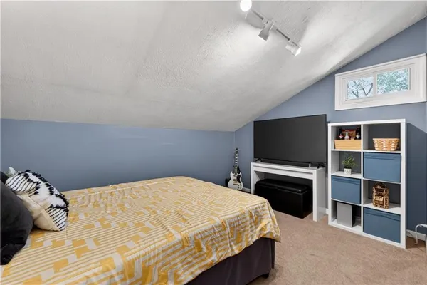 $245,000 | 2901 South 50 Street, Kansas City, KS 66106