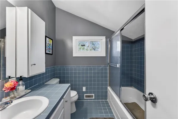 $245,000 | 2901 South 50 Street, Kansas City, KS 66106