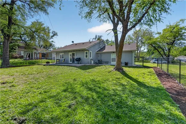 $245,000 | 2901 South 50 Street, Kansas City, KS 66106
