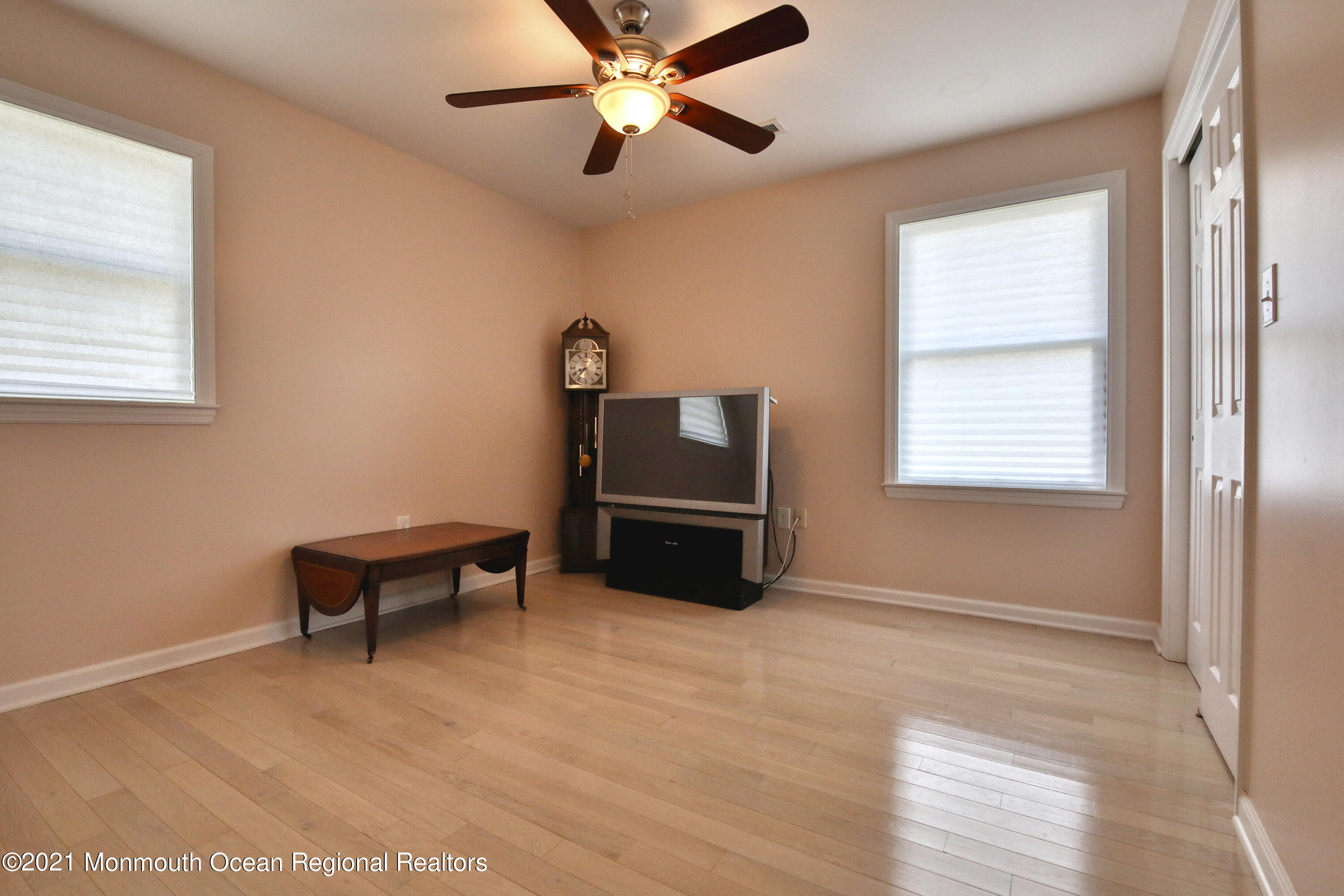 103 Milford Road Neptune Township, NJ 07753 - Photo 11 of 26 8K6A9107