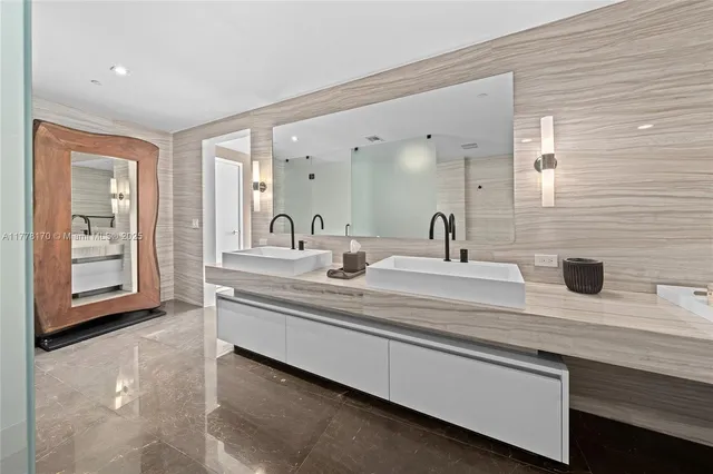 $2,990,000 | 2200 North Ocean Boulevard, Unit N206, Fort Lauderdale, FL 33305