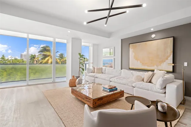 $2,990,000 | 2200 North Ocean Boulevard, Unit N206, Fort Lauderdale, FL 33305