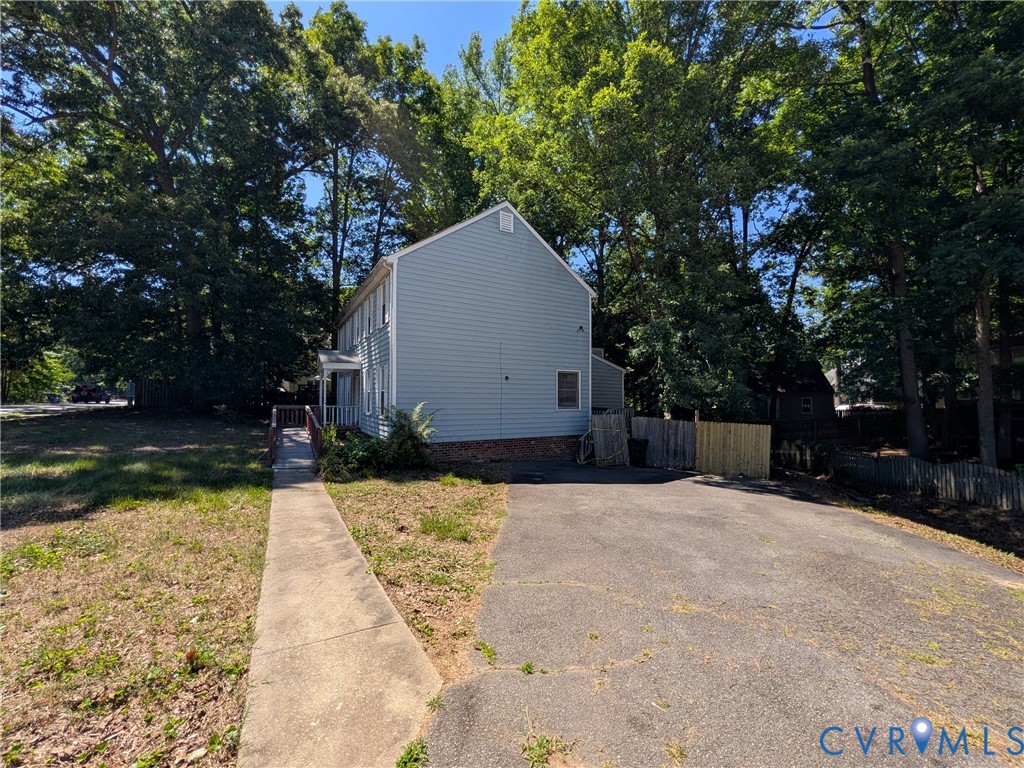 914 Spirea Road Chesterfield, VA 23236 - Photo 4 of 17