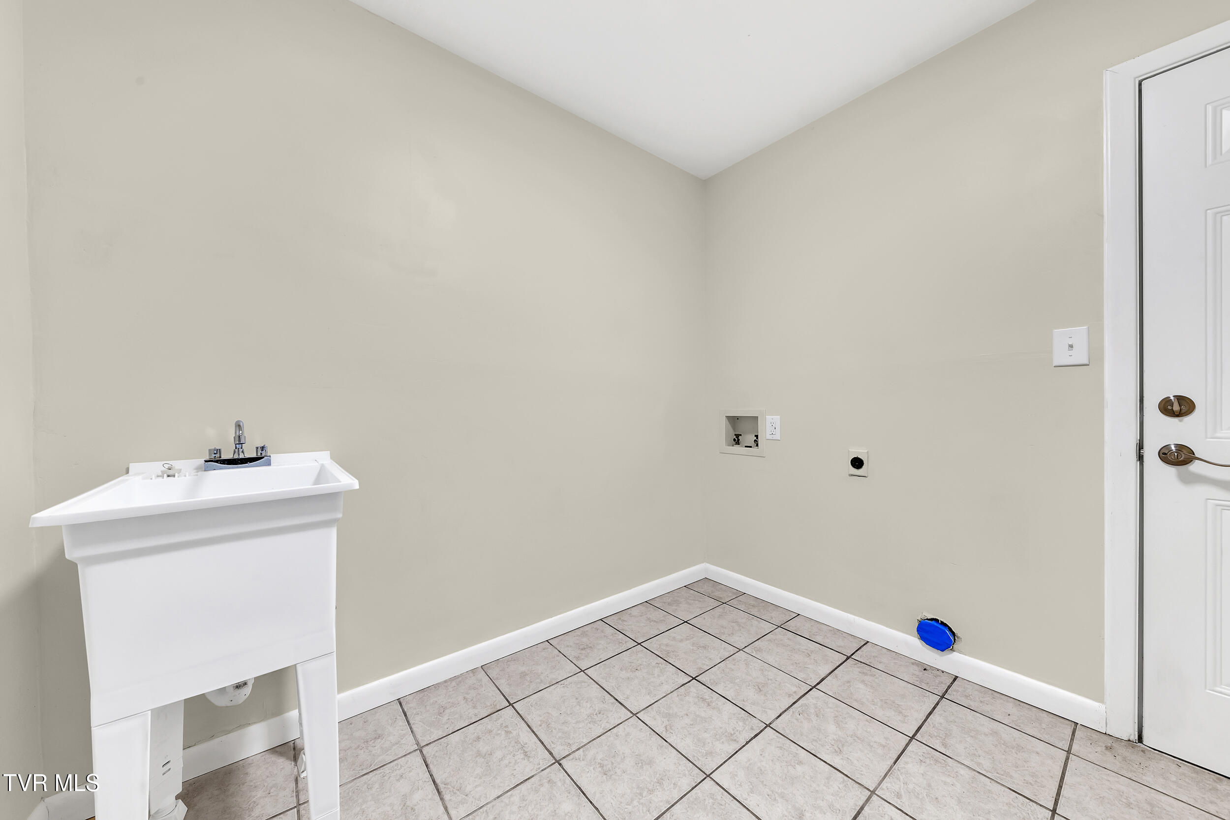 398 Hales Chapel Road Gray, TN 37615 - Photo 31 of 67 31_41