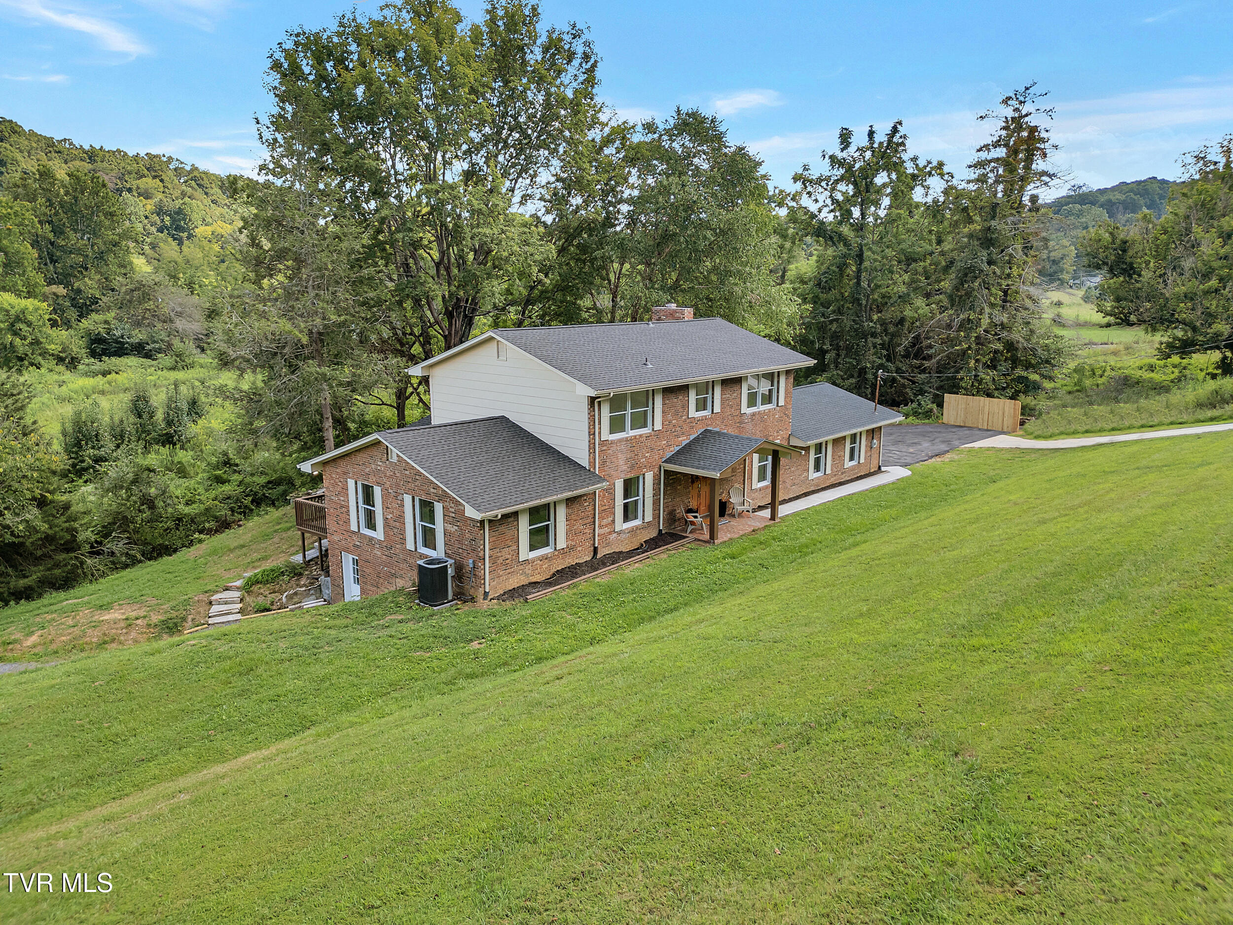 398 Hales Chapel Road Gray, TN 37615 - Photo 62 of 67 62_08