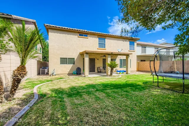 a view of outdoor space yard and patio