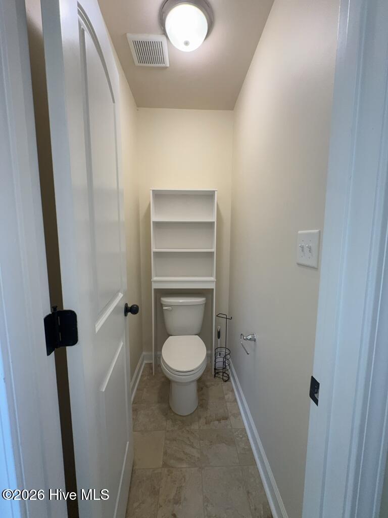 101 Barnhouse Road Jacksonville, NC 28546 - Photo 18 of 31 Primary Bathroom