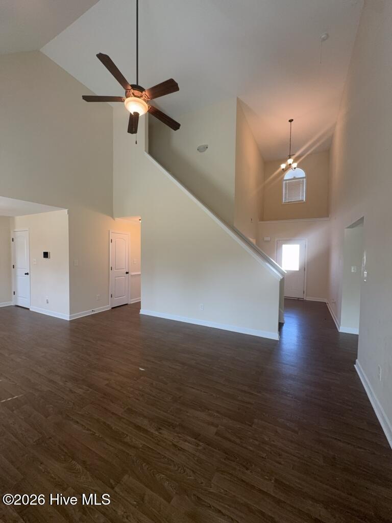 101 Barnhouse Road Jacksonville, NC 28546 - Photo 5 of 31 Living Room