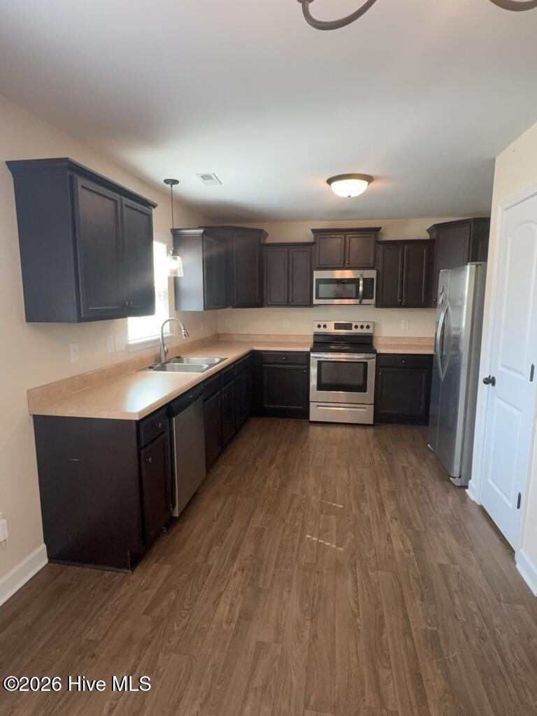 101 Barnhouse Road Jacksonville, NC 28546 - Photo 8 of 31 Kitchen