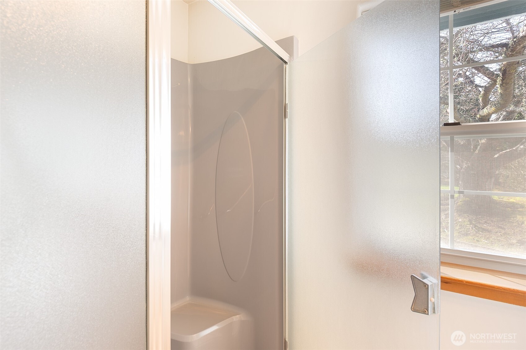 170 Hurricane Ridge Drive Sequim, WA 98382 - Photo 26 of 39 a bathroom with a bathtub and a shower