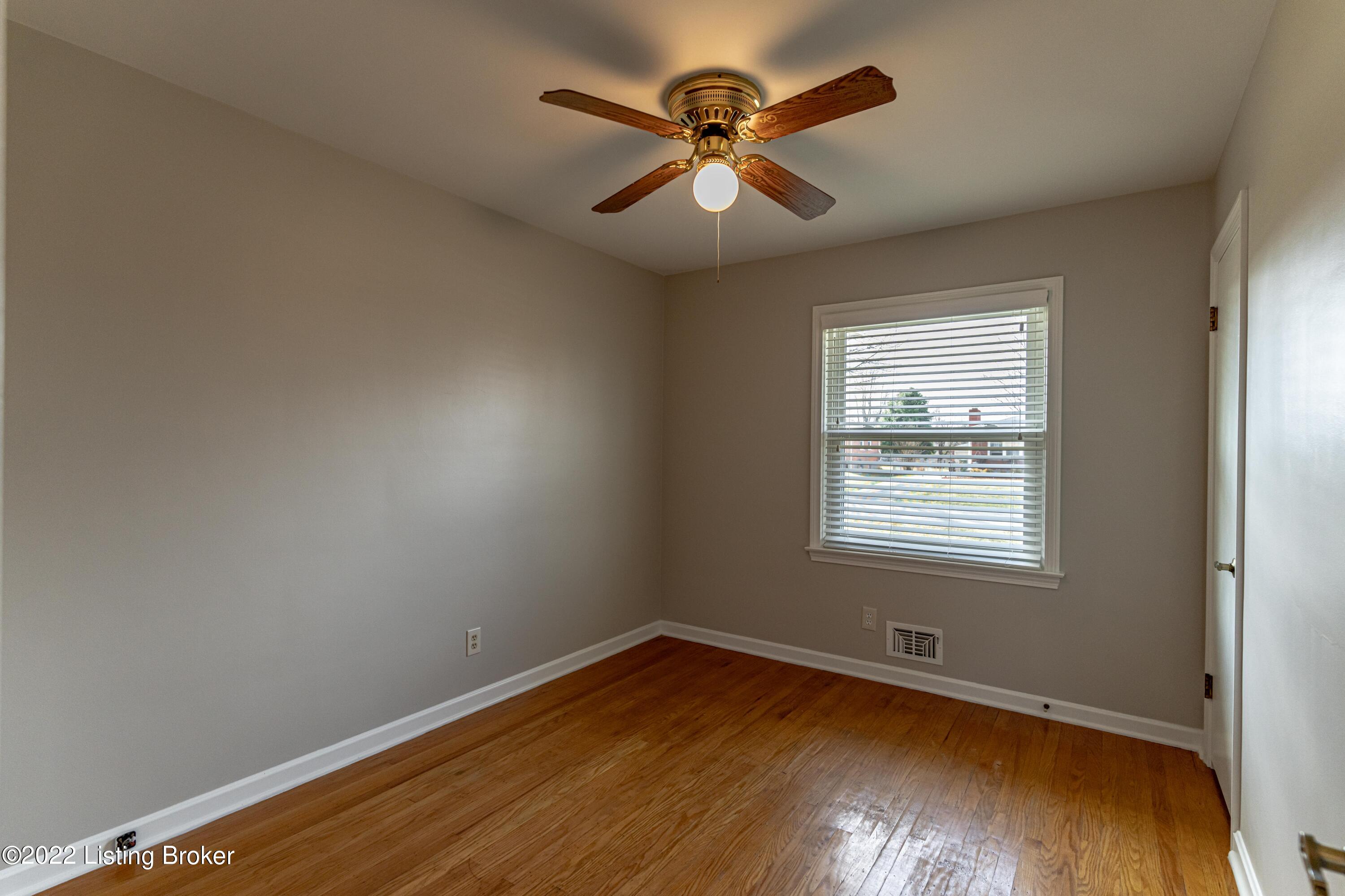 8605 Eula Road Louisville, KY 40219 - Photo 23 of 47 DSC09297